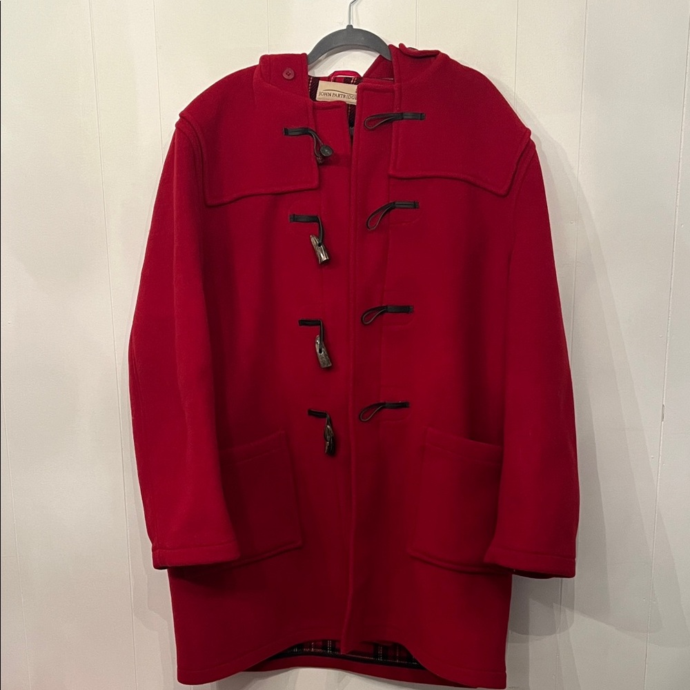 Men's Red Toggle Pea Coat - Classic Wool-Blend Outerwear